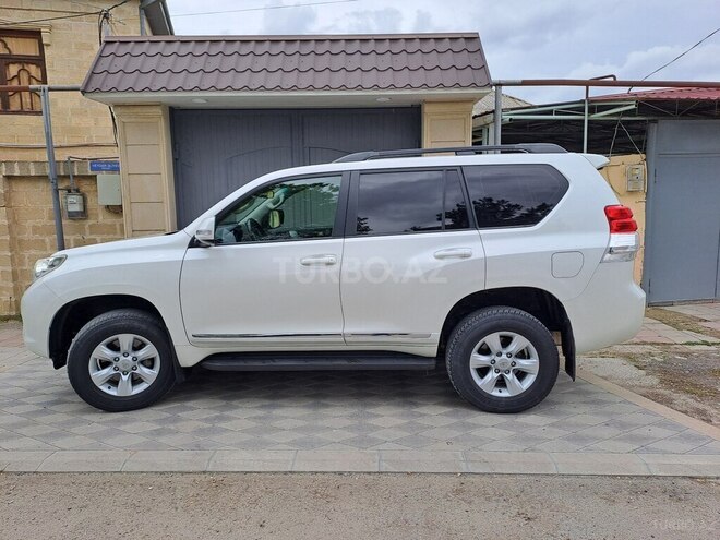 Toyota Land Cruiser Prado 2013, 151,000 km - 2.7 l - Salyan