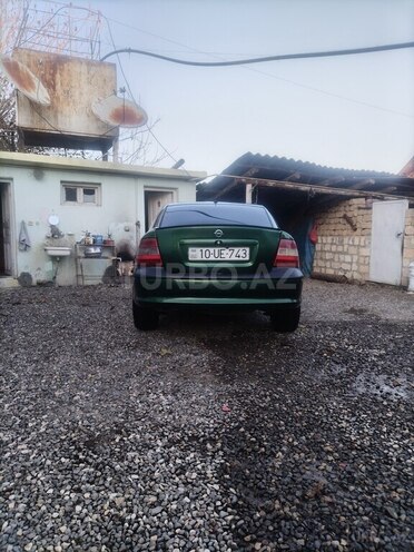 Opel Vectra 1996, 415,500 km - 1.6 l - Gəncə