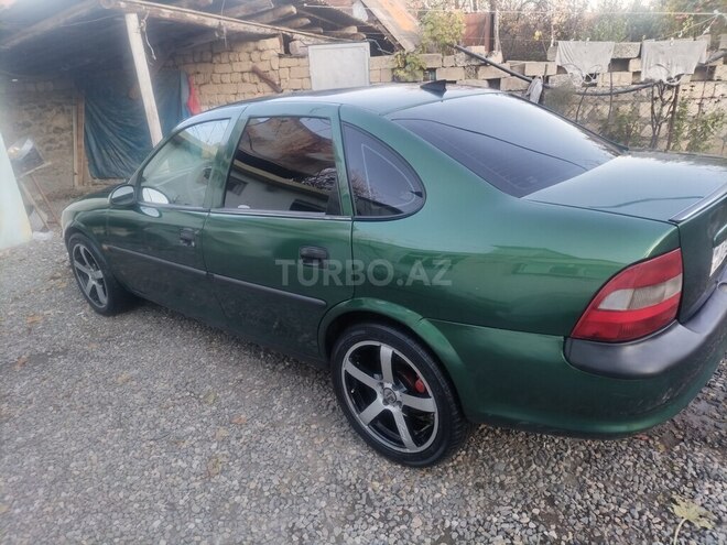 Opel Vectra 1996, 415,500 km - 1.6 l - Gəncə