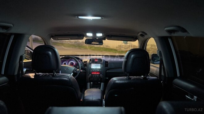 Kia Sorento 2011, 273,000 km - 2.0 l - Şirvan