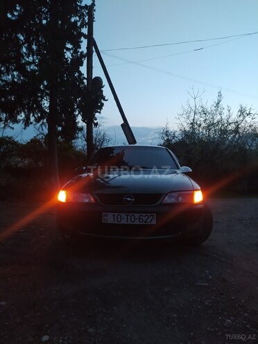 Opel Vectra 1996, 338,839 km - 1.8 l - Ağstafa