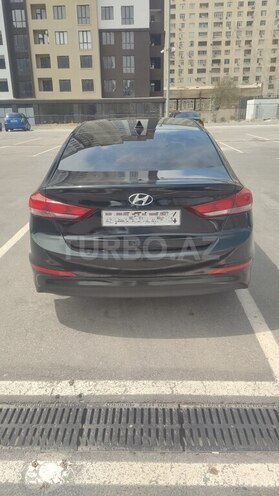 Hyundai Elantra 2017, 203,200 km - 2.0 л - Bakı