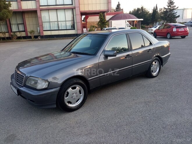 Mercedes C 180 1994, 215,000 km - 1.8 l - Bakı