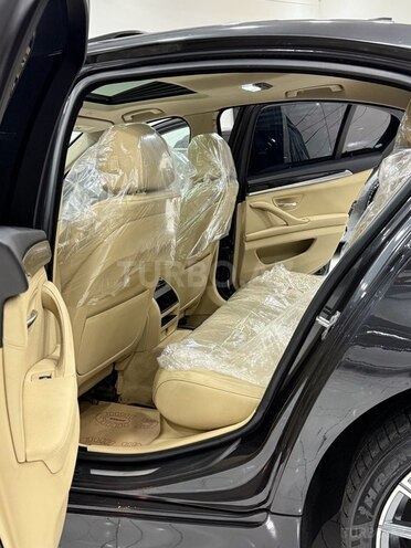 BMW 528-17
