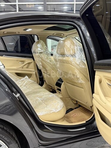 BMW 528-19