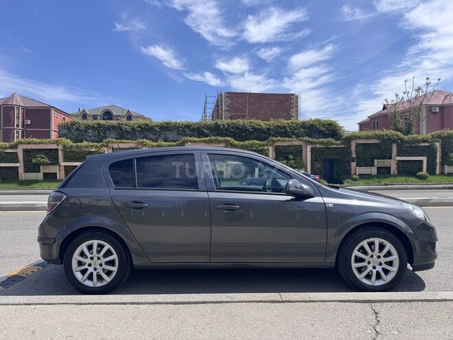 Opel Astra 2010, 250,000 km - 1.3 l - Bakı