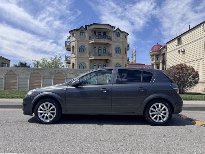 Opel Astra 2010, 250,000 km - 1.3 l - Bakı