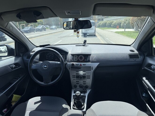 Opel Astra 2010, 250,000 km - 1.3 l - Bakı