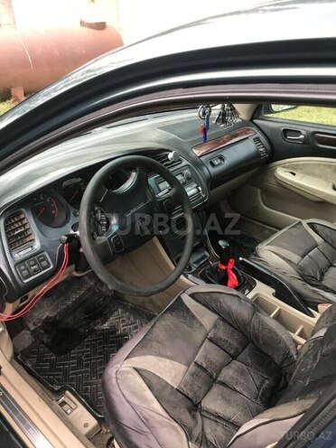 Honda Accord 1999, 250,000 km - 2.3 l - Ucar