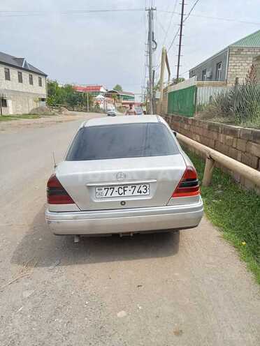 Mercedes C 250 d 1995, 120,000 km - 2.5 l - Tovuz