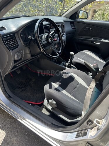 Kia Rio 2009, 400,000 km - 1.5 l - Bakı