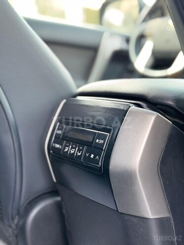 Toyota Land Cruiser Prado 2011, 195,000 km - 2.7 l - Bakı