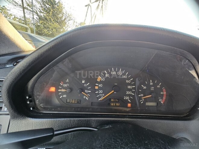 Mercedes C 220 d 1999, 565,878 km - 2.2 l - Bakı