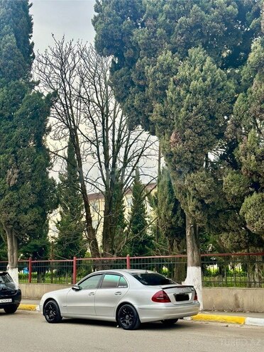 Mercedes E 220 d 2004, 370,000 km - 2.2 l - Masallı
