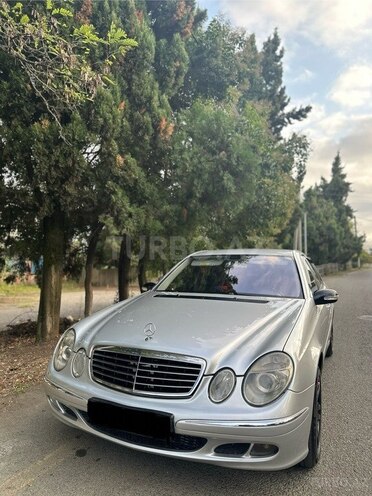 Mercedes E 220 d 2004, 370,000 km - 2.2 l - Masallı