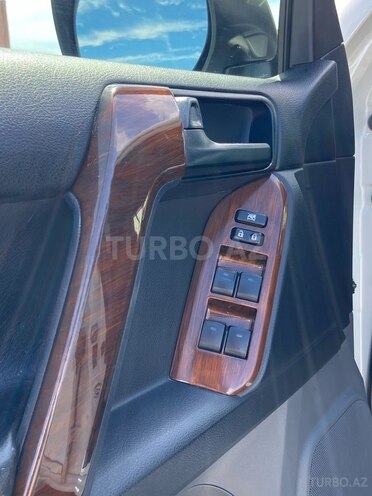 Toyota Land Cruiser Prado 2011, 206,000 km - 2.7 л - Bakı