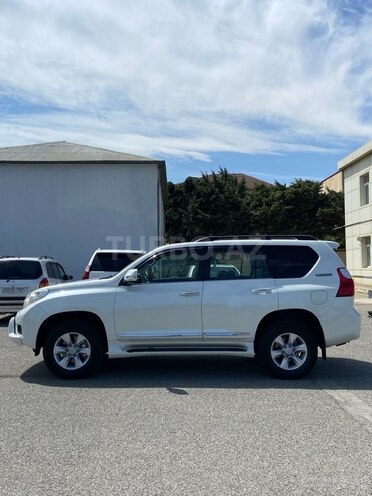 Toyota Land Cruiser Prado 2011, 206,000 km - 2.7 л - Bakı