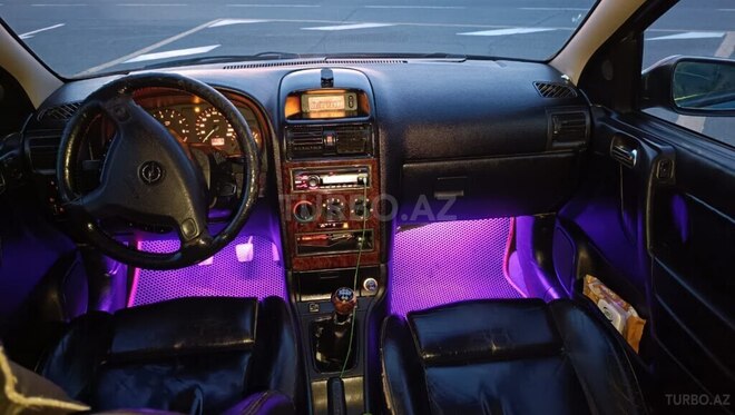 Opel Astra 1999, 280,000 km - 1.6 l - Qəbələ