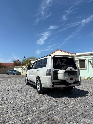 Mitsubishi Pajero 2008, 249,000 km - 3.0 l - Bakı