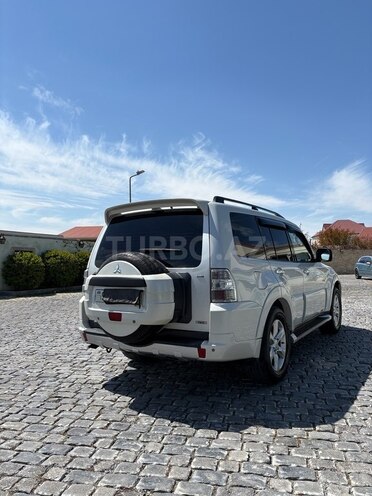Mitsubishi Pajero 2008, 249,000 km - 3.0 l - Bakı