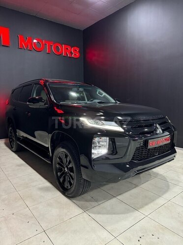 Mitsubishi  2021, 15,800 km - 3.0 l - Bakı