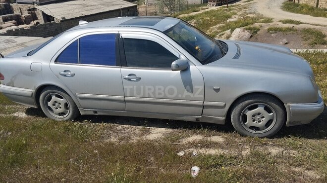 Mercedes E 290 1996, 500,000 km - 2.9 l - Bakı
