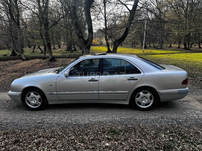 Mercedes E 230 1997, 470,000 km - 2.3 l - Quba