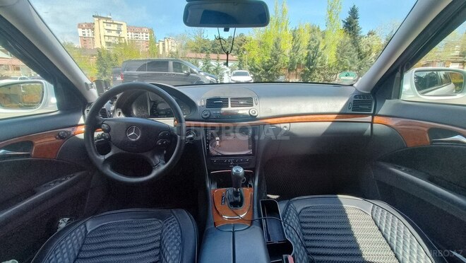 Mercedes E 220 d 2006, 334,500 km - 2.2 l - Bakı