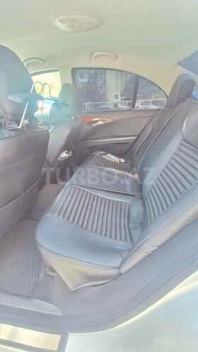 Mercedes E 220 d 2006, 334,500 km - 2.2 l - Bakı