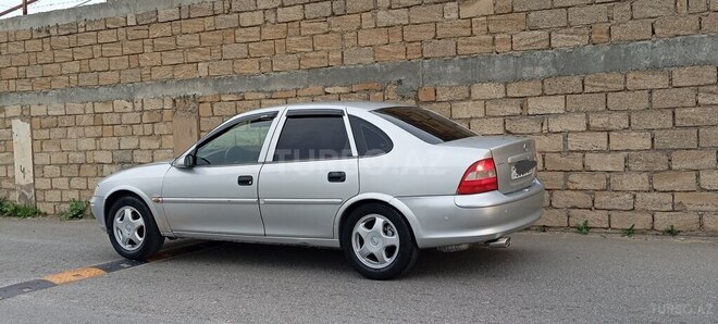 Opel Vectra 1997, 350,000 km - 1.8 l - Bakı