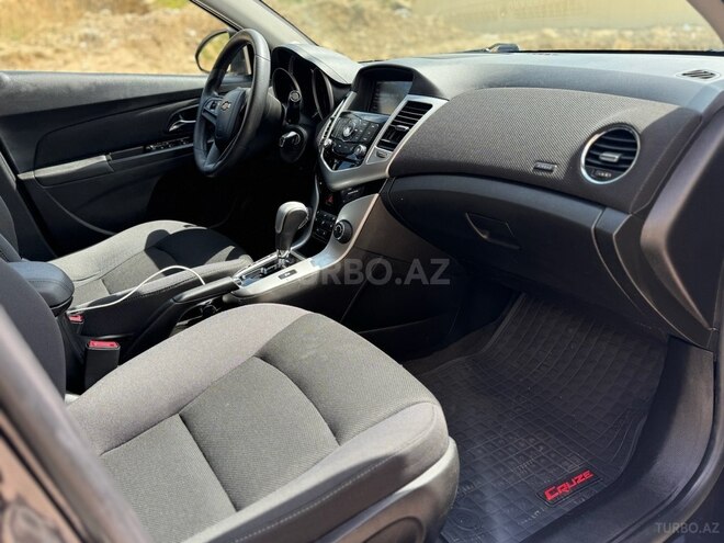 Chevrolet Cruze-8
