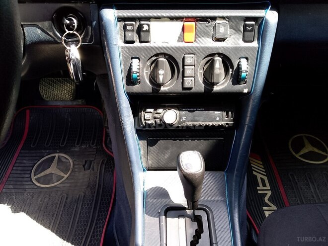 Mercedes E 230 1991, 388,018 km - 2.3 l - Bakı