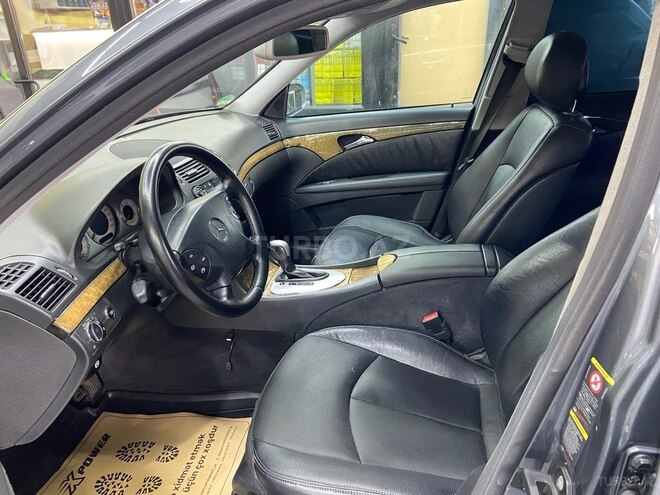 Mercedes E 220 d 2005, 290,000 km - 2.2 l - Bakı