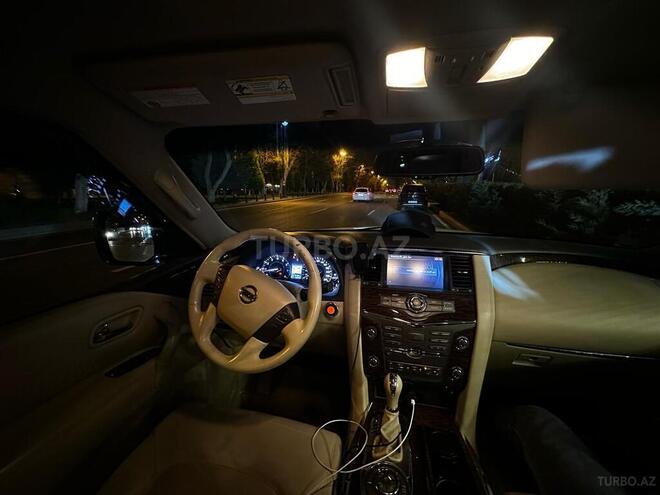 Nissan Patrol 2013, 181,100 km - 5.6 l - Bakı