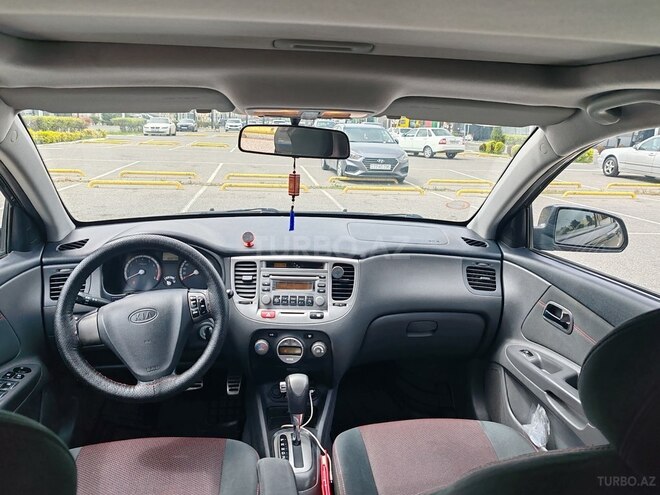 Kia Rio 2009, 180,000 km - 1.6 l - Bakı