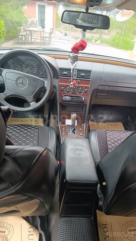 Mercedes C 180 1996, 420,000 km - 1.8 l - Beyləqan