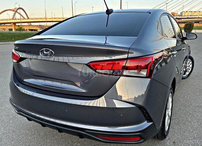 Hyundai Accent 2022, 31,000 km - 1.6 л - Bakı