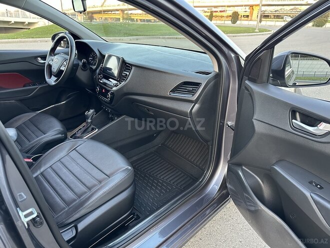 Hyundai Accent 2022, 31,000 km - 1.6 л - Bakı