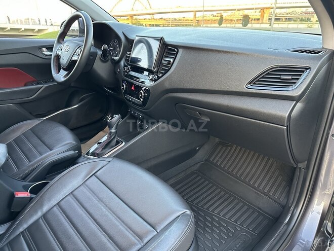 Hyundai Accent 2022, 31,000 km - 1.6 л - Bakı