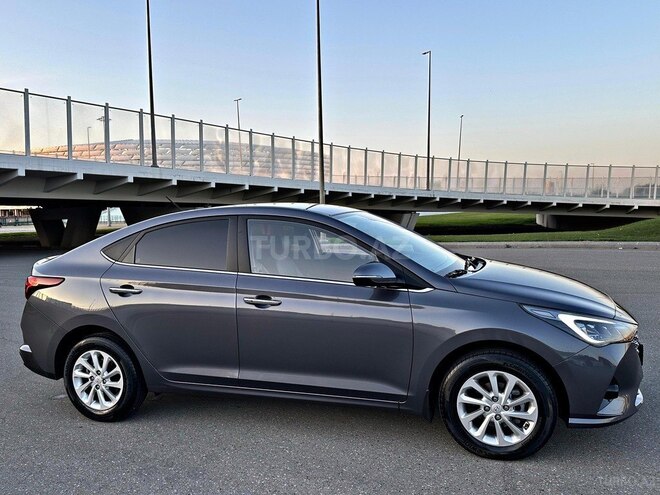 Hyundai Accent 2022, 31,000 km - 1.6 л - Bakı