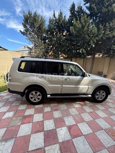 Mitsubishi Pajero 2007, 359,000 km - 3.0 l - Bakı