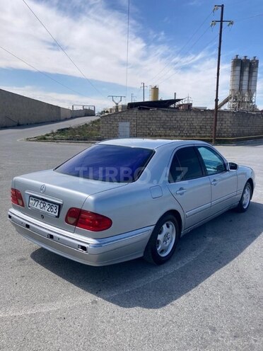 Mercedes E 220 d 2002, 486,381 km - 2.2 l - Bakı