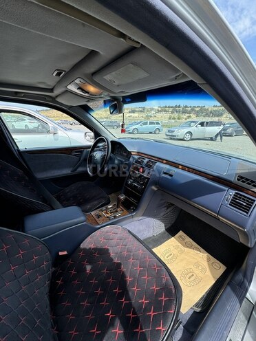 Mercedes E 320 1999, 200,000 km - 3.2 l - Ağcabədi