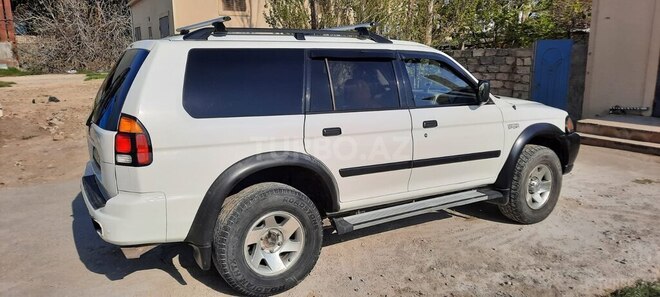 Mitsubishi  2002, 292,000 km - 3.0 л - Bakı