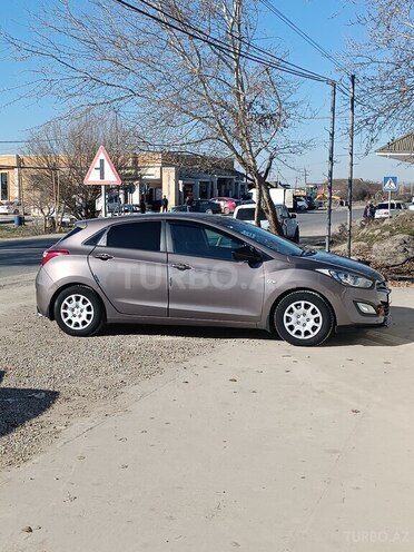 Hyundai i30 2014, 185,200 km - 1.4 l - Salyan