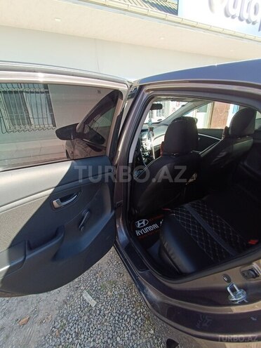 Hyundai i30 2014, 185,200 km - 1.4 l - Salyan