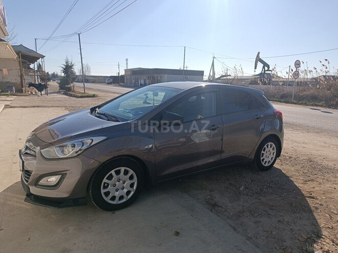 Hyundai i30 2014, 185,200 km - 1.4 l - Salyan