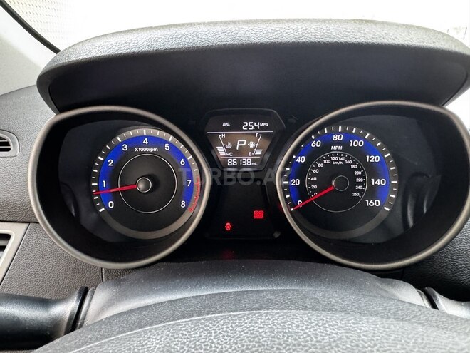 Hyundai Elantra 2015, 138,626 km - 2.0 l - Bakı