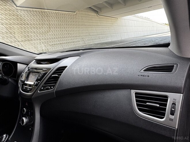 Hyundai Elantra 2015, 138,626 km - 2.0 l - Bakı