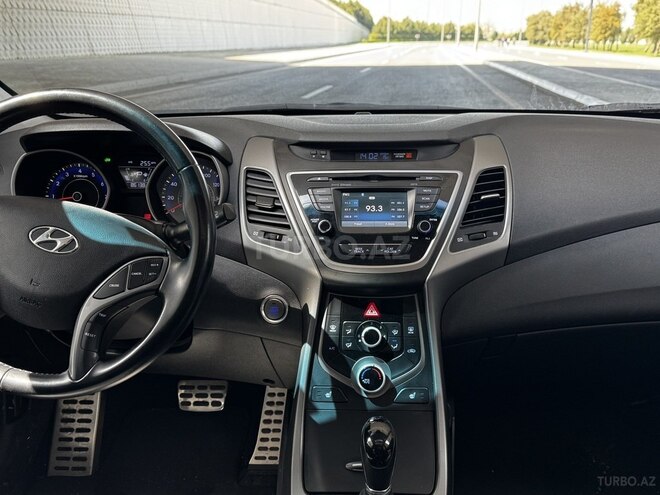 Hyundai Elantra 2015, 138,626 km - 2.0 l - Bakı